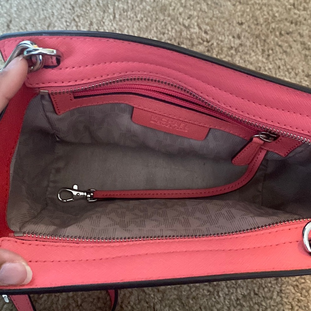 Micheal Kors Purse